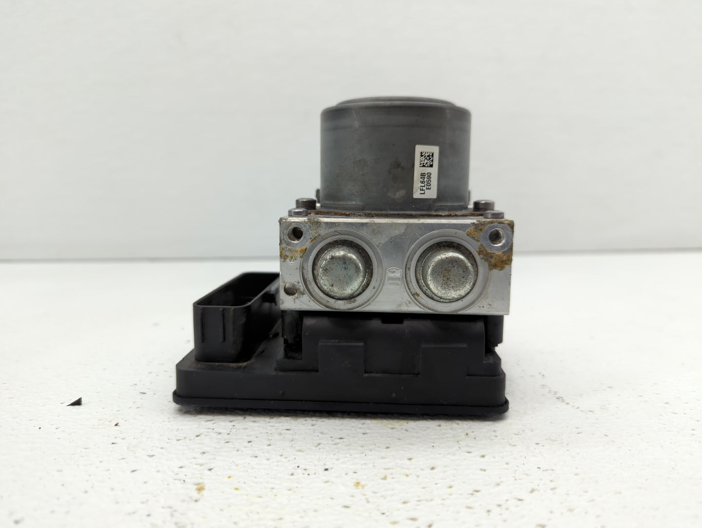 2015 Jeep Renegade ABS Pump Control Module Replacement P/N:54086932AC Fits OEM Used Auto Parts - Oemusedautoparts1.com
