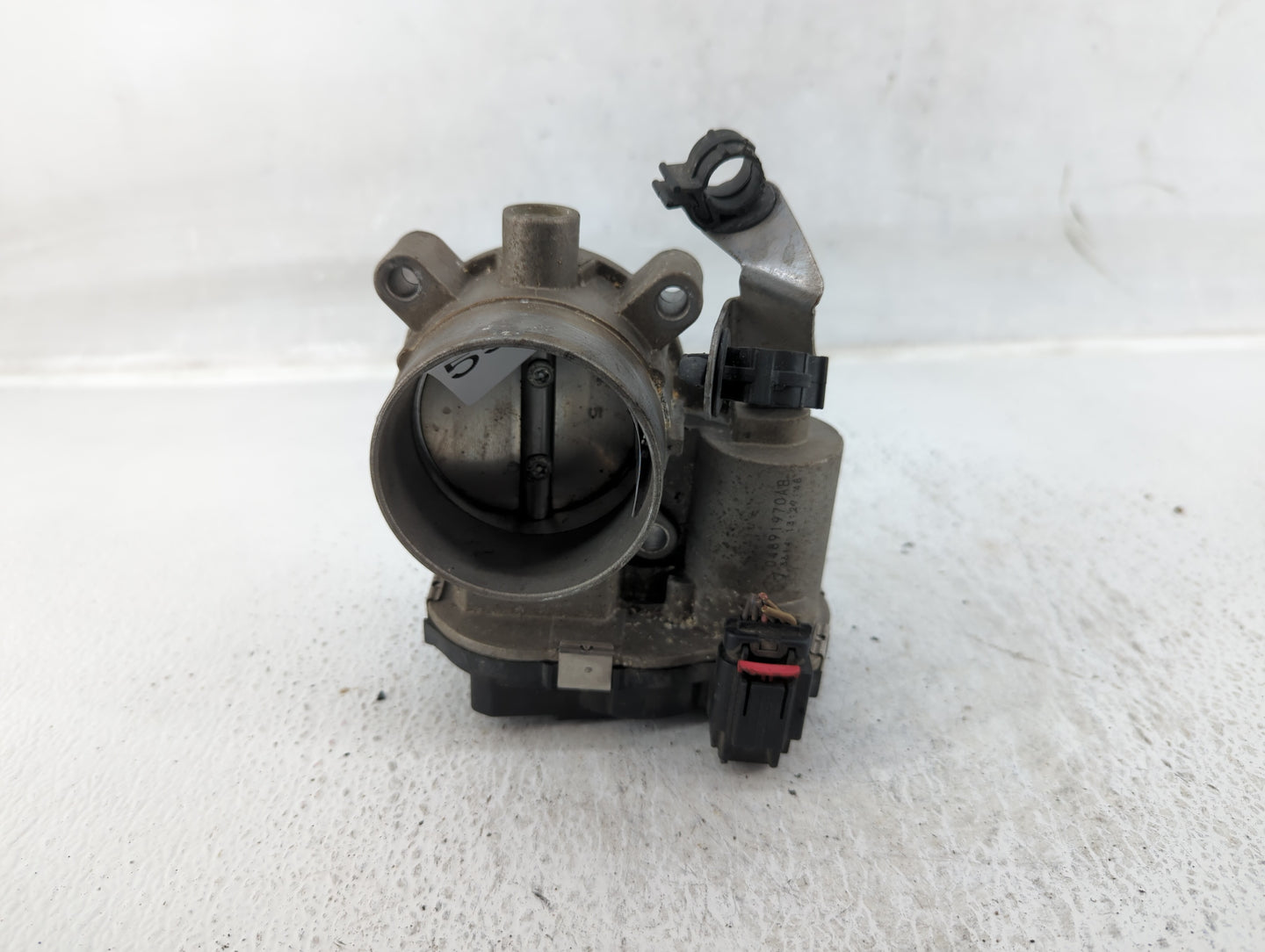 2015-2021 Jeep Renegade Throttle Body P/N:04891970AB Fits Fits 2014 2015 2016 2017 2018 2019 2020 2021 2022 OEM Used Auto Pa