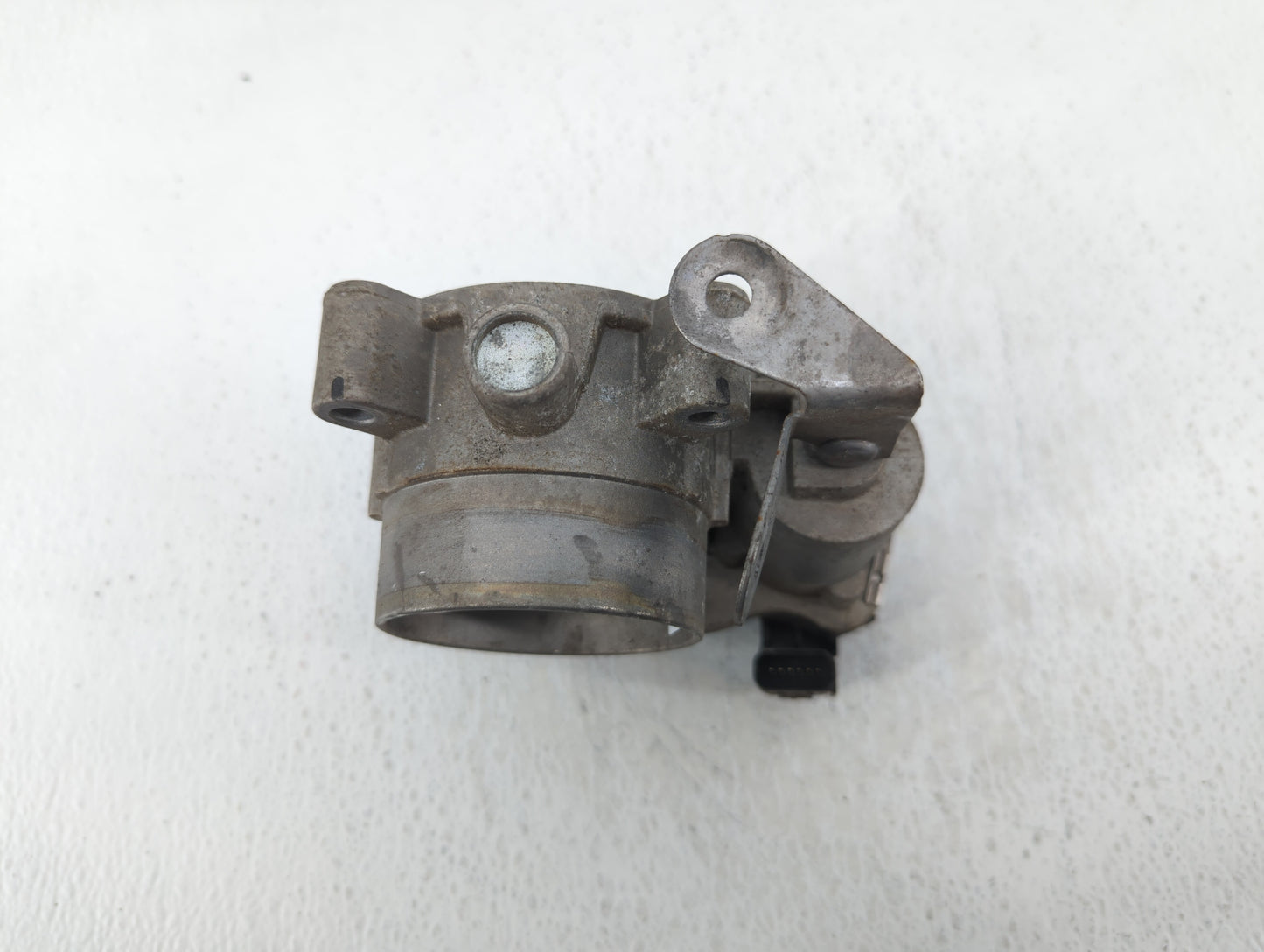 2015-2021 Jeep Renegade Throttle Body P/N:04891970AB Fits Fits 2014 2015 2016 2017 2018 2019 2020 2021 2022 OEM Used Auto Pa
