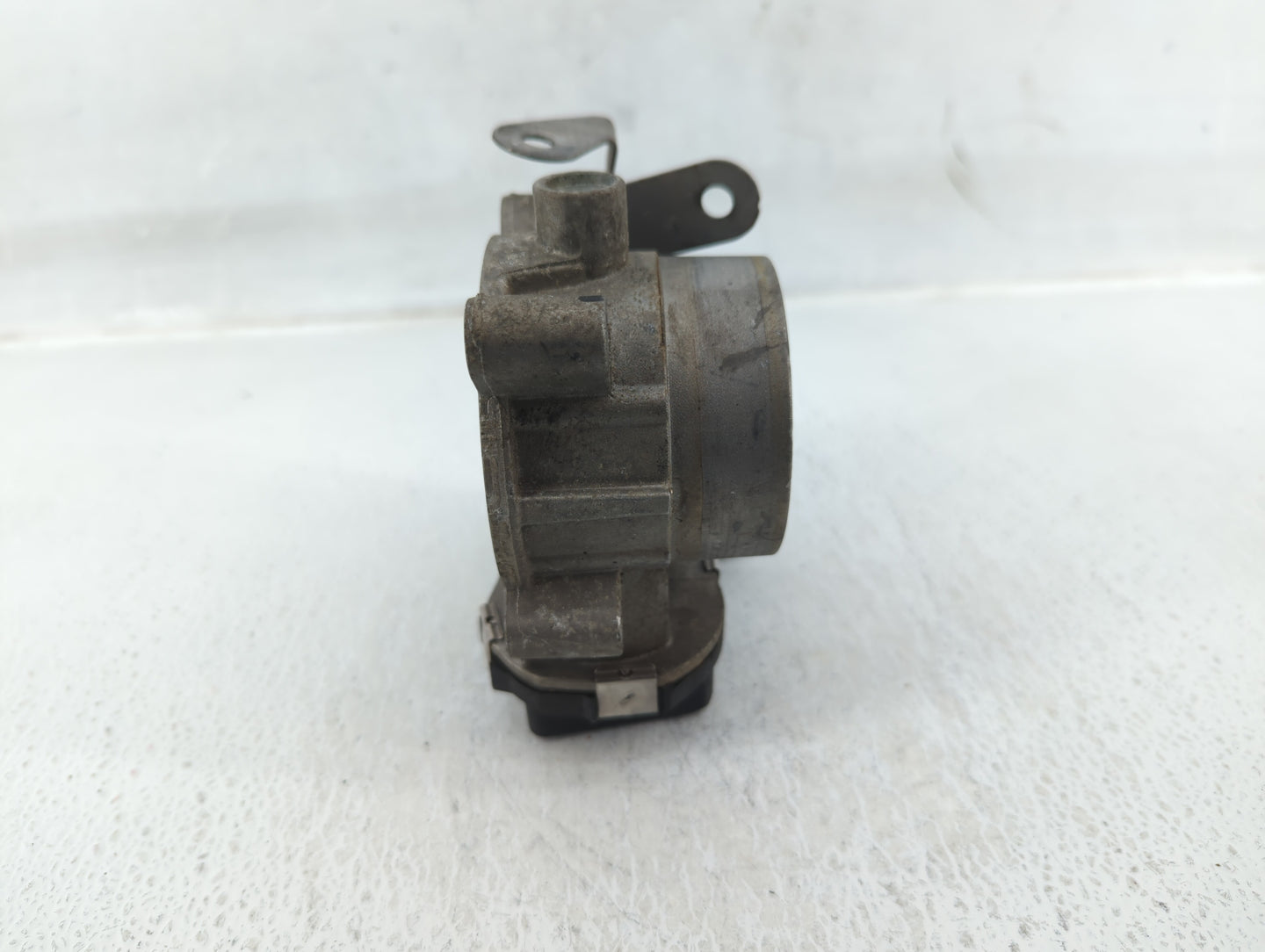 2015-2021 Jeep Renegade Throttle Body P/N:04891970AB Fits Fits 2014 2015 2016 2017 2018 2019 2020 2021 2022 OEM Used Auto Pa