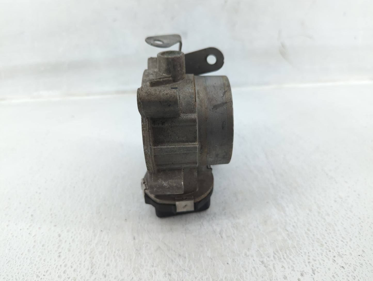 2015-2021 Jeep Renegade Throttle Body P/N:04891970AB Fits Fits 2014 2015 2016 2017 2018 2019 2020 2021 2022 OEM Used Auto Pa