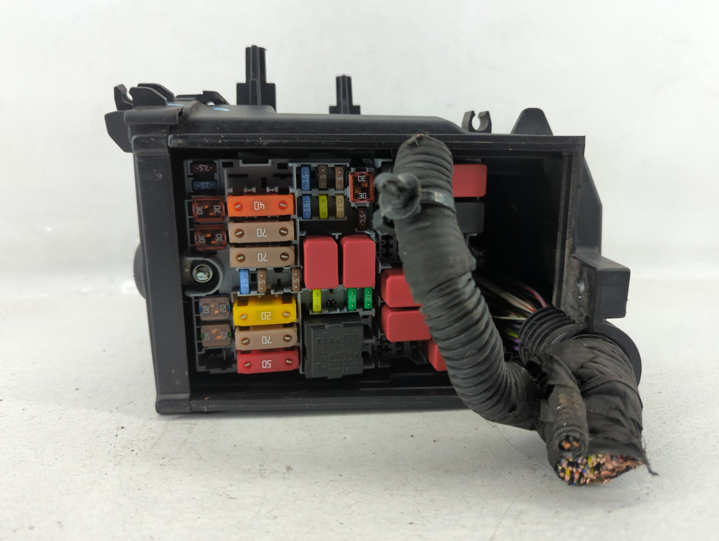 2015-2021 Jeep Renegade Fusebox Fuse Box Panel Relay Module P/N:52027004 Fits Fits 2015 2016 2017 2018 2019 2020 2021 OEM Us