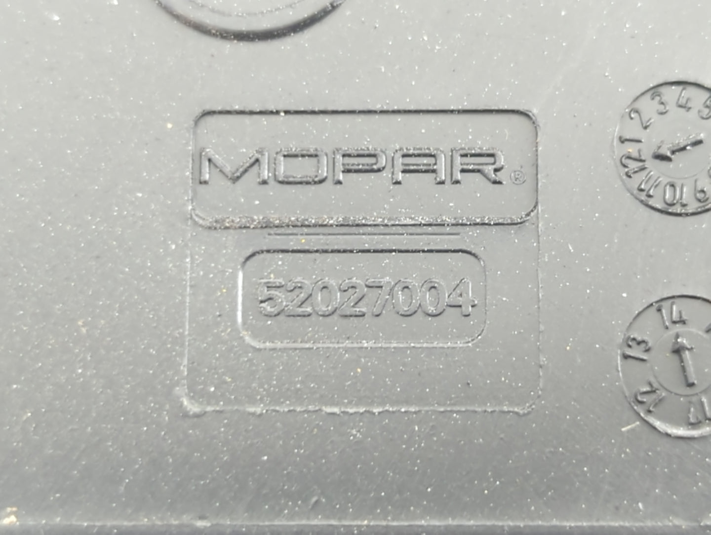 2015-2021 Jeep Renegade Fusebox Fuse Box Panel Relay Module P/N:52027004 Fits Fits 2015 2016 2017 2018 2019 2020 2021 OEM Us