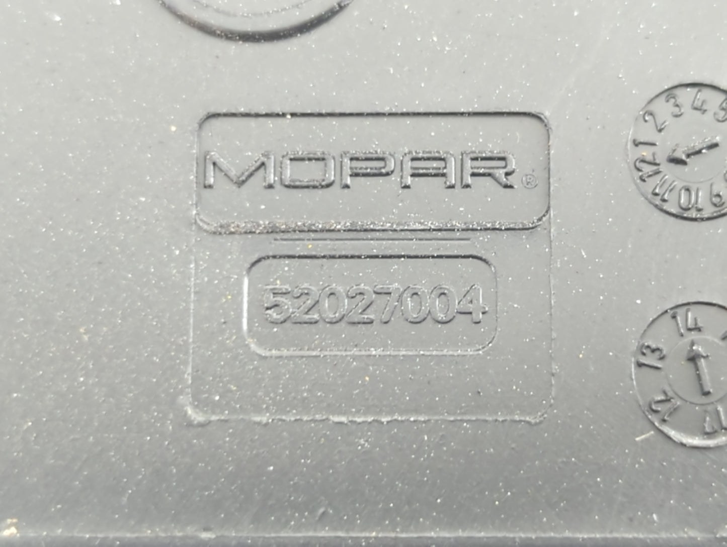 2015-2021 Jeep Renegade Fusebox Fuse Box Panel Relay Module P/N:52027004 Fits Fits 2015 2016 2017 2018 2019 2020 2021 OEM Us