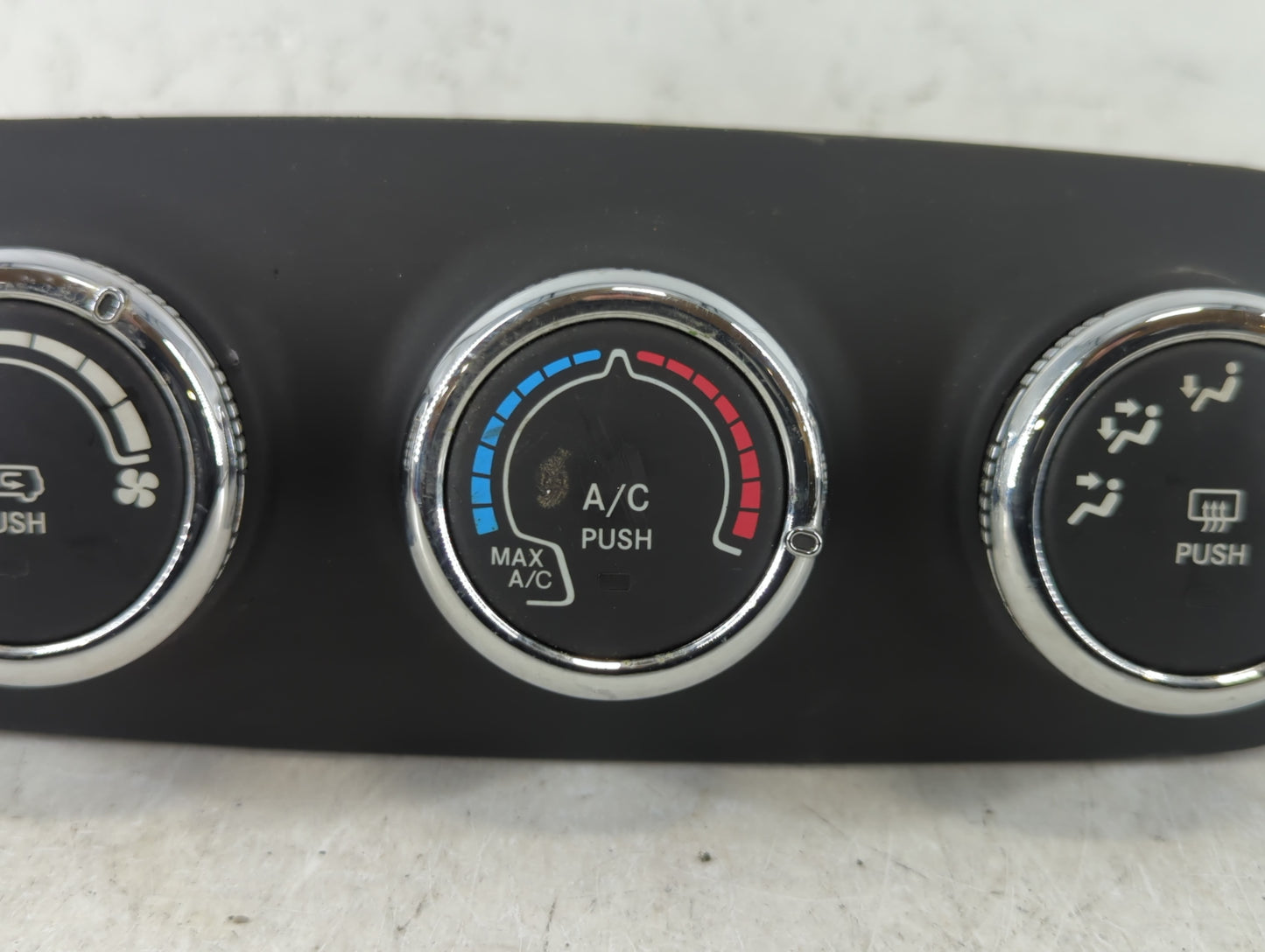 2015-2016 Jeep Renegade Climate Control Module Temperature AC/Heater Replacement P/N:838744Z 07356334750 Fits Fits 2015 2016