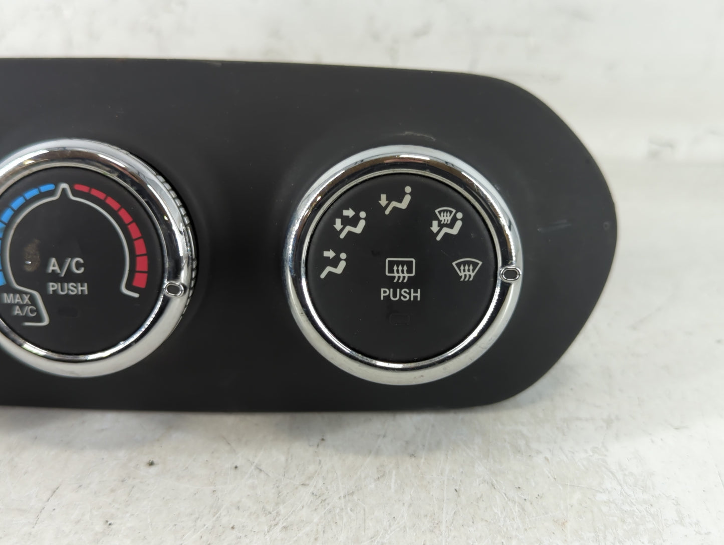 2015-2016 Jeep Renegade Climate Control Module Temperature AC/Heater Replacement P/N:838744Z 07356334750 Fits Fits 2015 2016
