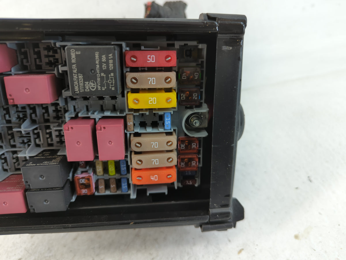 2015-2021 Jeep Renegade Fusebox Fuse Box Panel Relay Module P/N:1621281616 Fits Fits 2015 2016 2017 2018 2019 2020 2021 OEM 