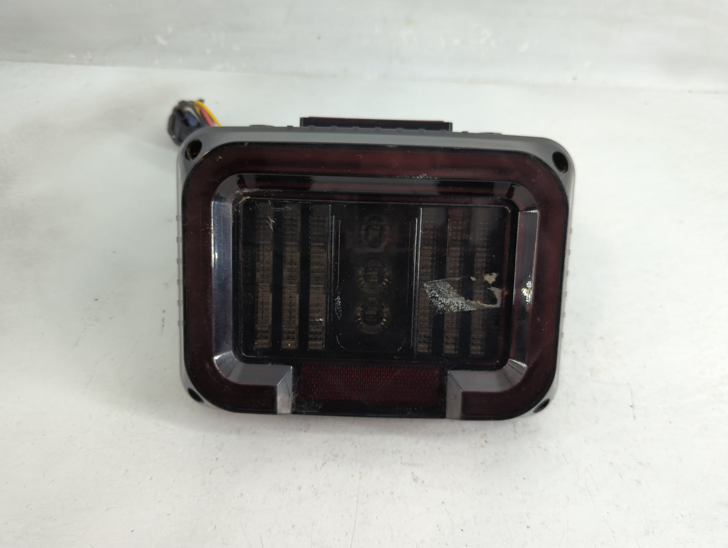 2007-2018 Jeep Wrangler Tail Light Assembly Driver Left OEM Fits Fits 2007 2008 2009 2010 2011 2012 2013 2014 2015 2016 2017