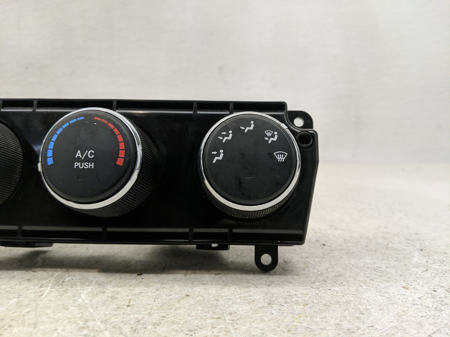 2014-2018 Jeep Wrangler Climate Control Module Temperature AC/Heater Replacement P/N:P68197432AB Fits OEM Used Auto Parts - 