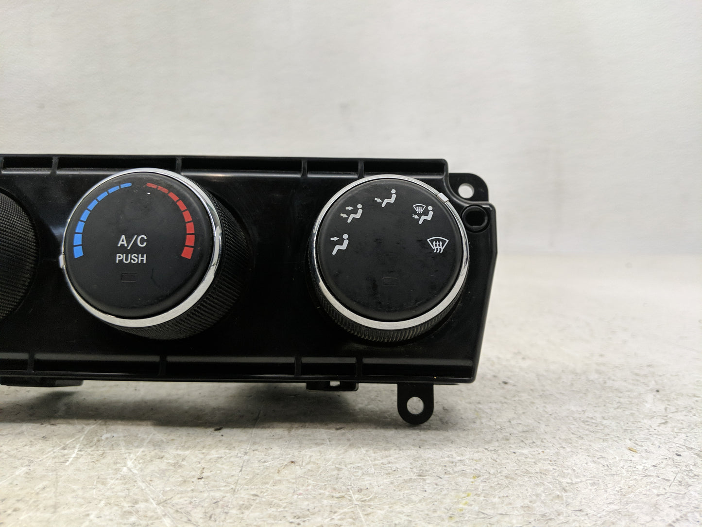 2014-2018 Jeep Wrangler Climate Control Module Temperature AC/Heater Replacement P/N:P68197432AB Fits OEM Used Auto Parts - 