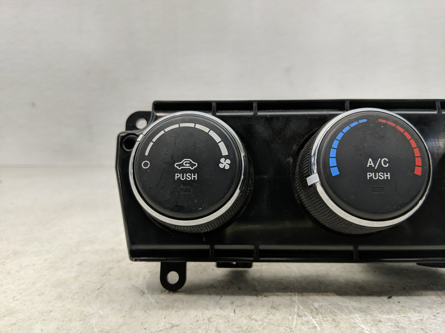 2014-2018 Jeep Wrangler Climate Control Module Temperature AC/Heater Replacement P/N:P68197432AB Fits OEM Used Auto Parts - 