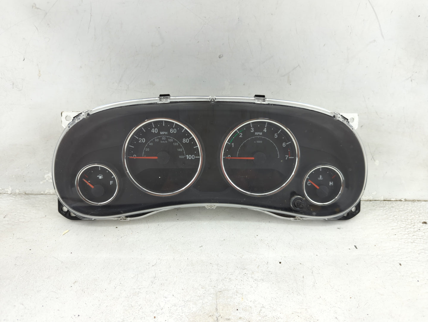 2015-2018 Jeep Wrangler Instrument Cluster Speedometer Gauges P/N:56054392AE CR-0044-002-M0-CE Miles:134K Fits OEM Used Auto
