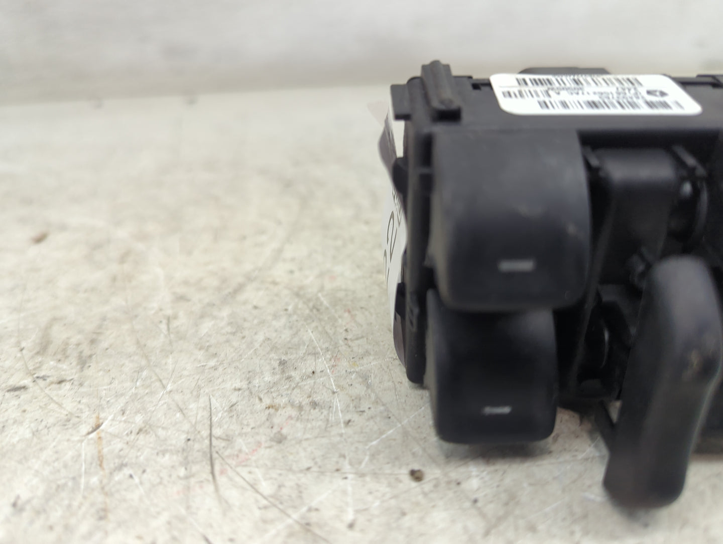 2015 Jeep Wrangler Master Power Window Switch Replacement Driver Side Left P/N:28493763 68156217AC Fits OEM Used Auto Parts 