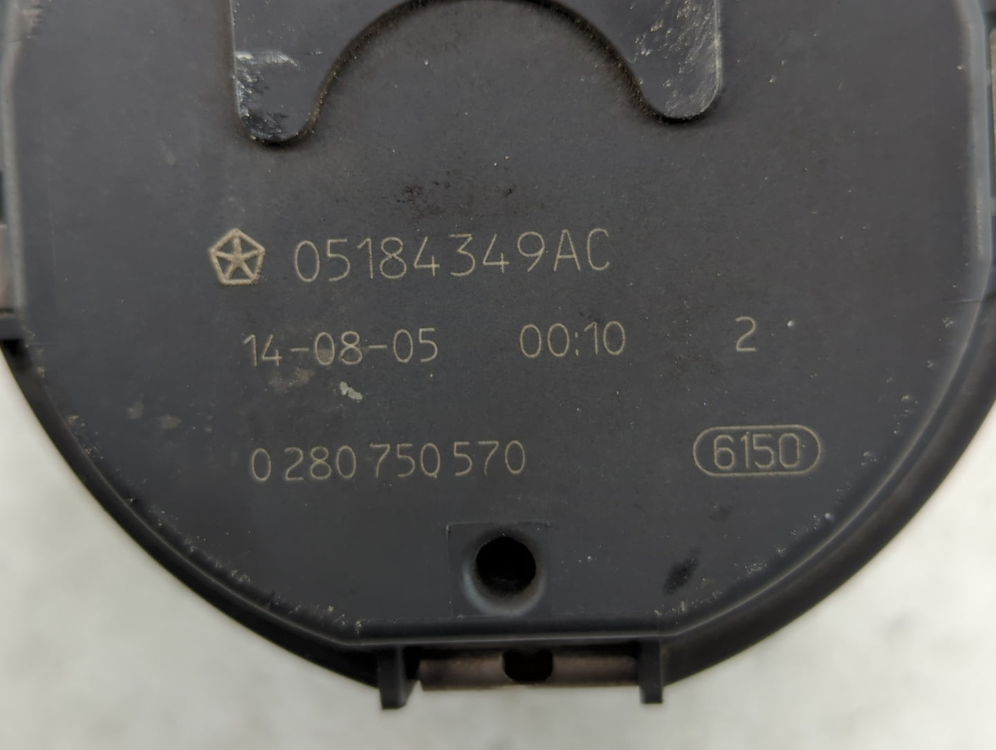 2012-2018 Jeep Wrangler Throttle Body P/N:05184349AE 05184349AC Fits OEM Used Auto Parts - Oemusedautoparts1.com