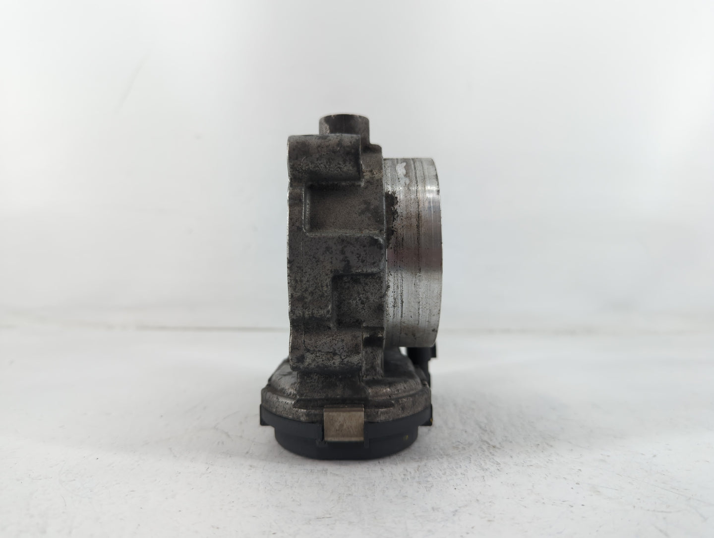 2012-2018 Jeep Wrangler Throttle Body P/N:05184349AC 0 280 750 570 Fits OEM Used Auto Parts - Oemusedautoparts1.com