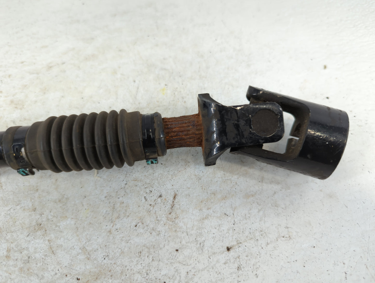 2015 Jeep Wrangler Intermediate Shaft - Oemusedautoparts1.com