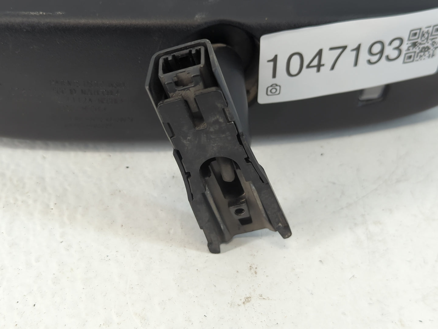2014-2019 Kia Cadenza Interior Rear View Mirror Replacement OEM P/N:E11028008 Fits Fits 2013 2014 2015 2016 2017 2018 2019 2