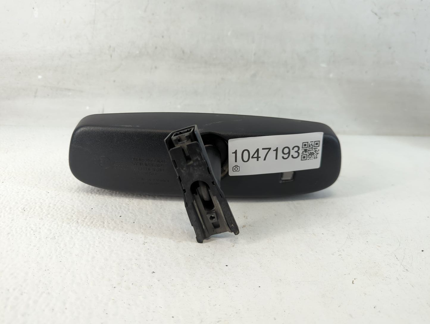 2014-2019 Kia Cadenza Interior Rear View Mirror Replacement OEM P/N:E11028008 Fits Fits 2013 2014 2015 2016 2017 2018 2019 2
