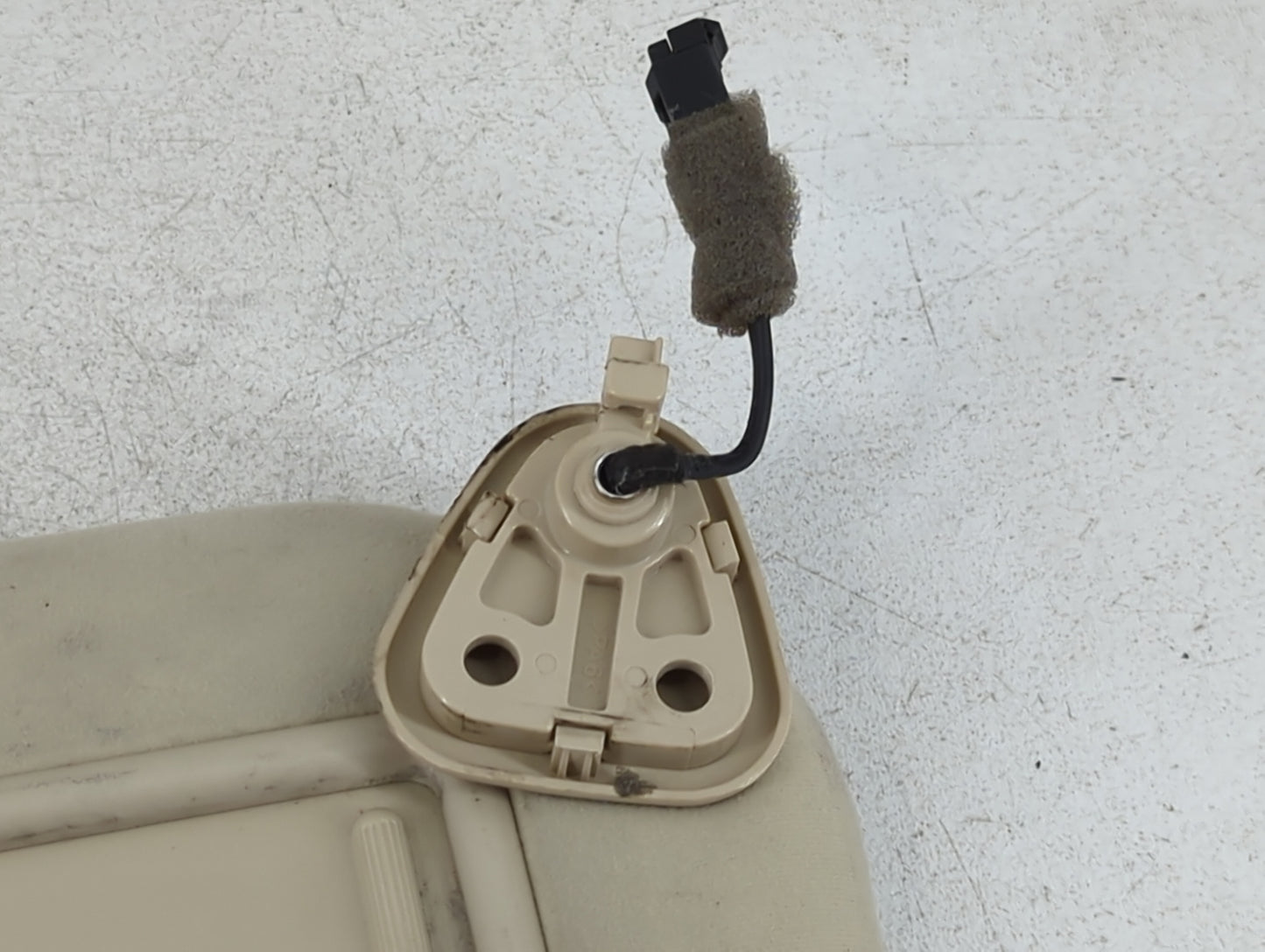2014-2016 Kia Cadenza Sun Visor Shade Replacement Passenger Right Mirror Fits Fits 2014 2015 2016 OEM Used Auto Parts - Oemu