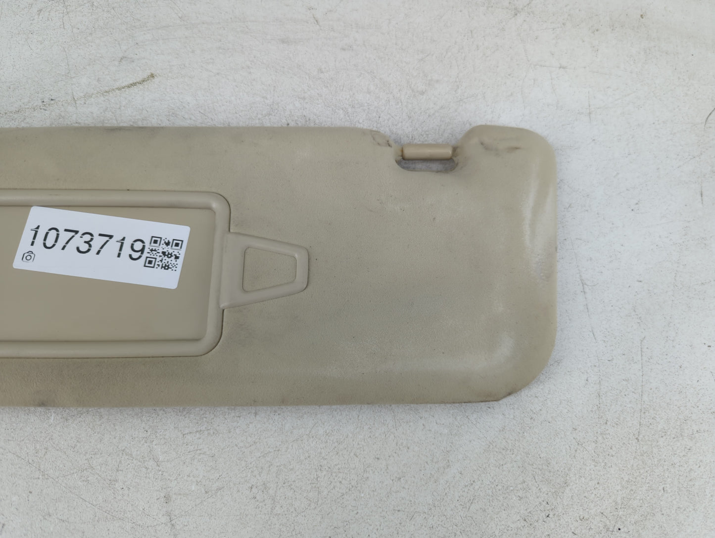2014-2016 Kia Cadenza Sun Visor Shade Replacement Driver Left Mirror Fits Fits 2014 2015 2016 OEM Used Auto Parts - Oemuseda