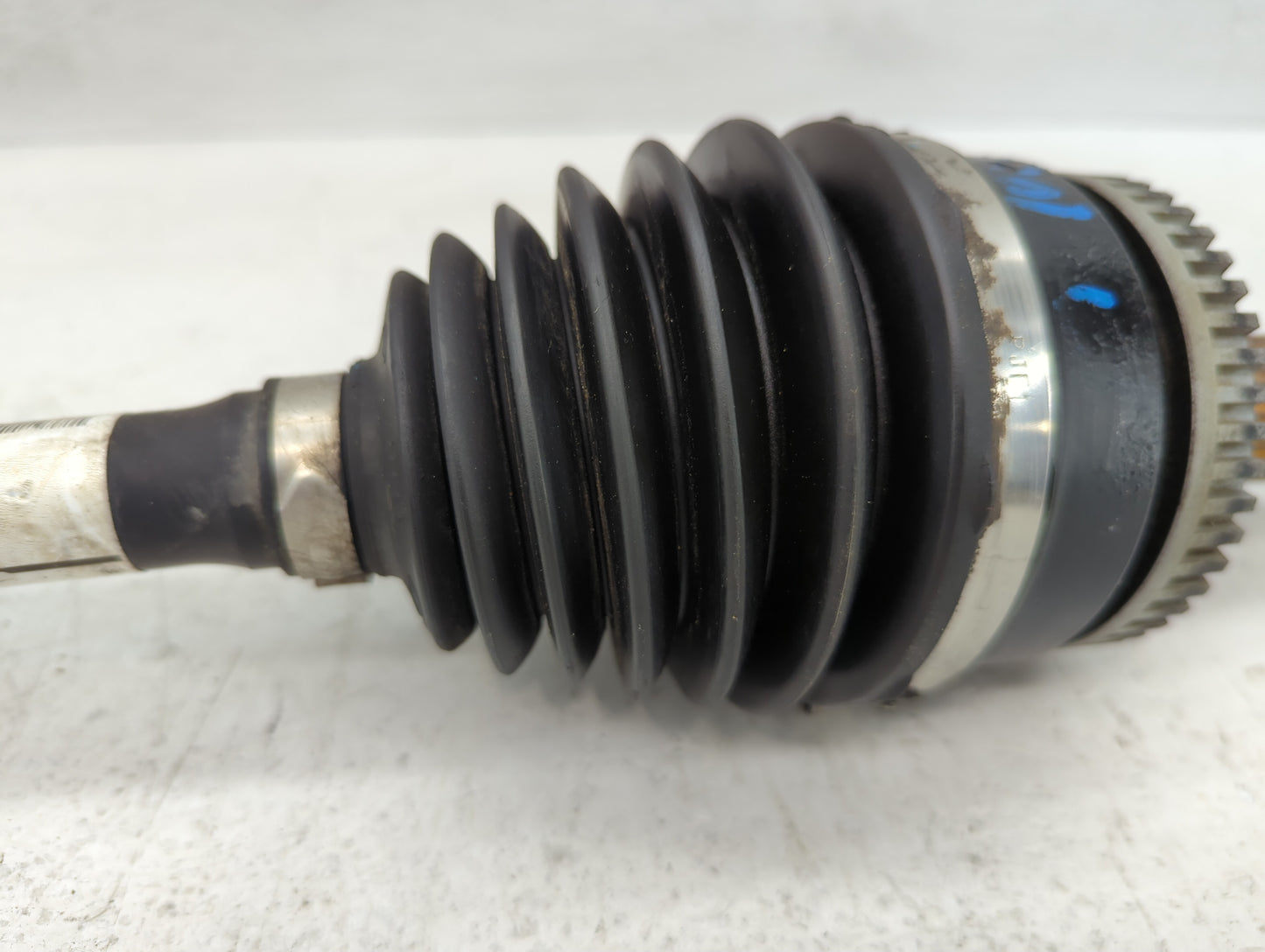 2014-2016 Kia Cadenza Axle Shaft Front Driver Cv C/v - Oemusedautoparts1.com