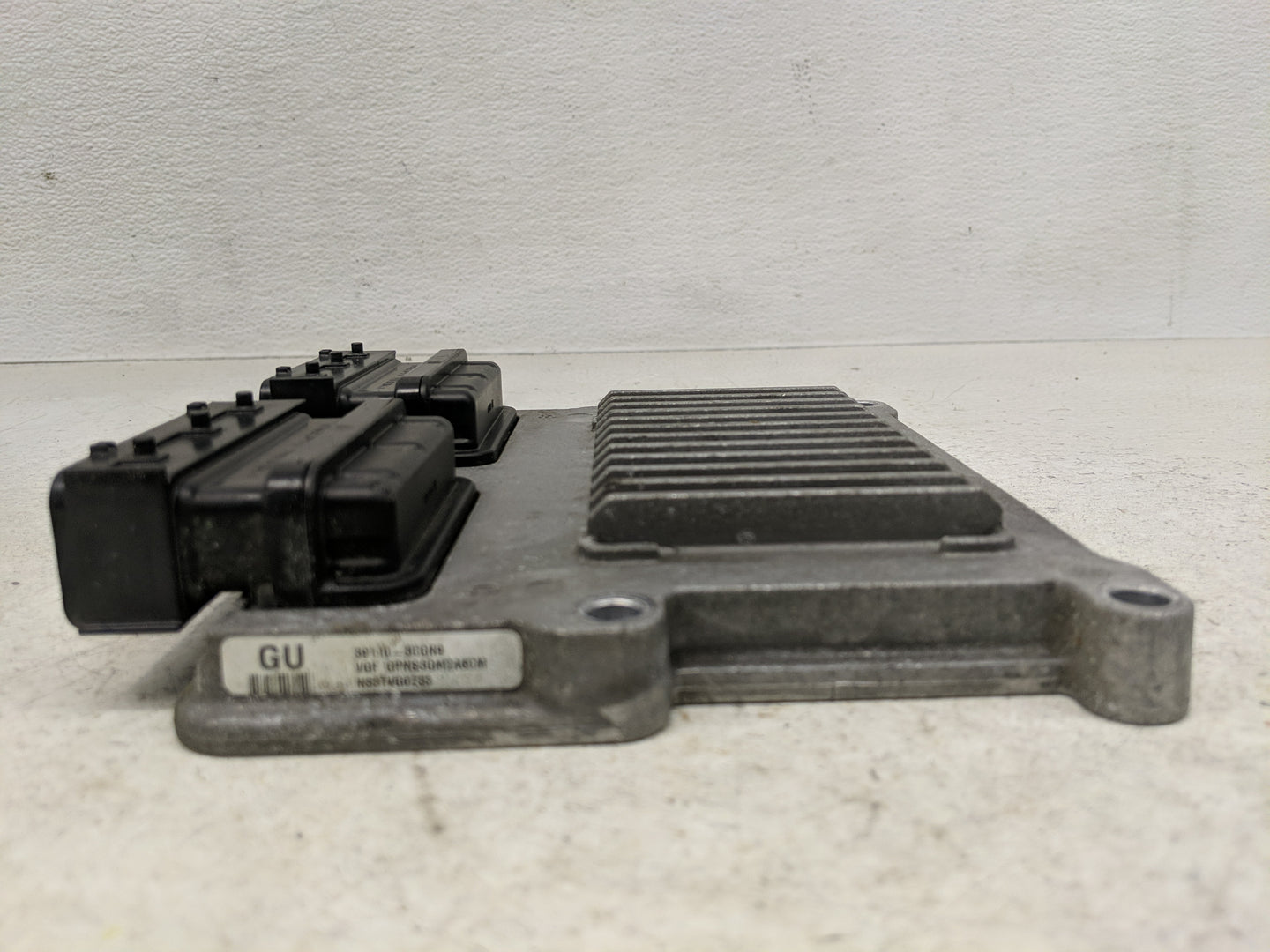 2014-2016 Kia Cadenza PCM Engine Control Computer ECU ECM PCU OEM P/N:11902492 39110-3CGN9 Fits Fits 2014 2015 2016 OEM Used