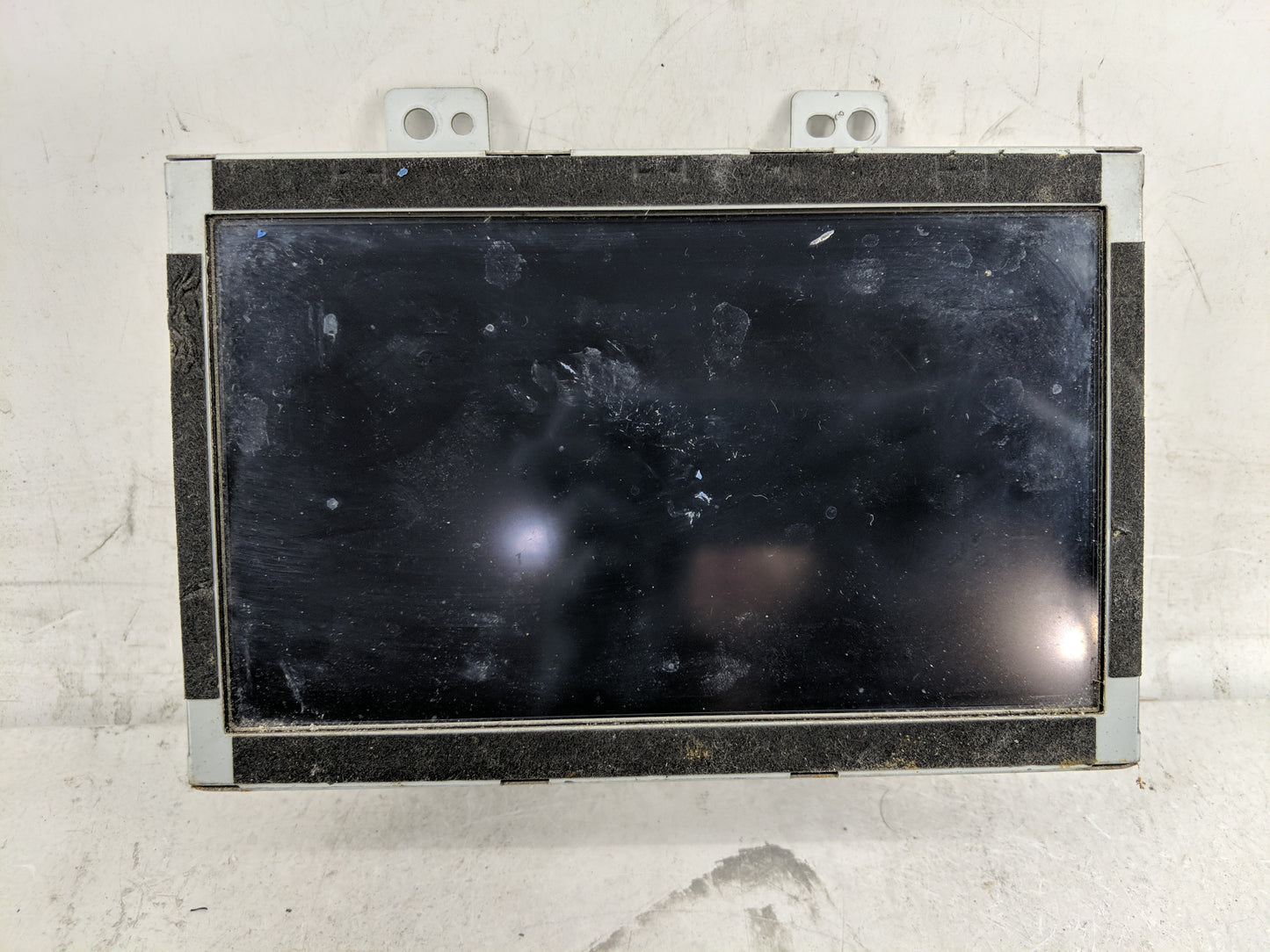 2014-2016 Kia Cadenza Information Display Screen - Oemusedautoparts1.com
