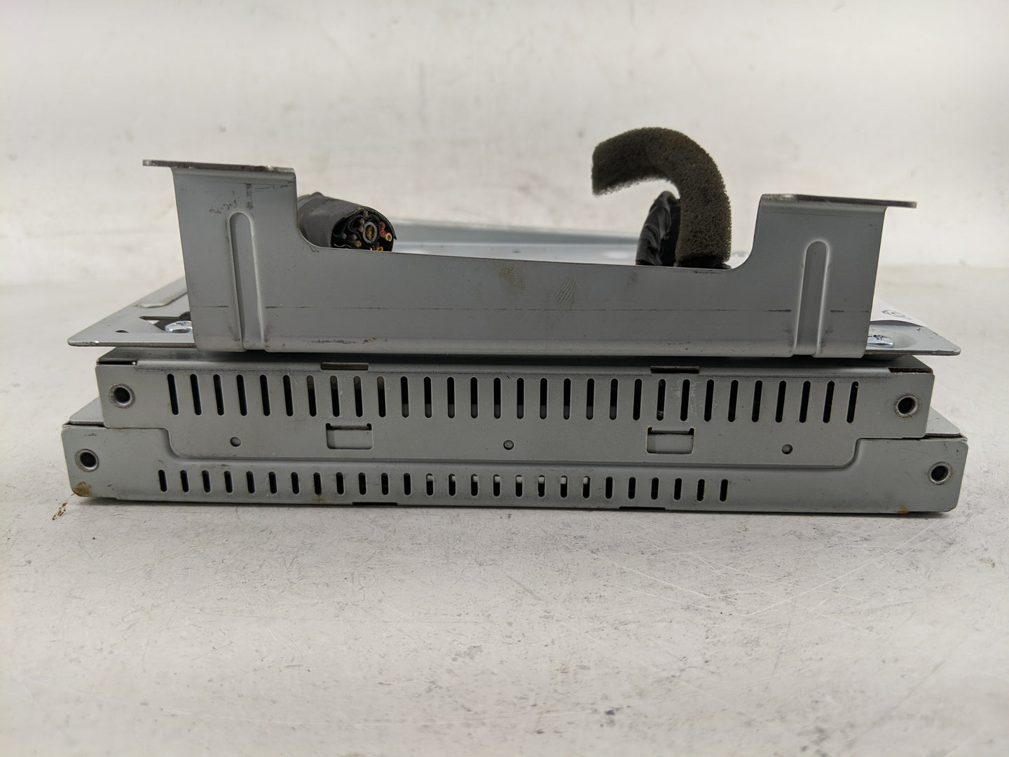 2014-2016 Kia Cadenza Information Display Screen - Oemusedautoparts1.com
