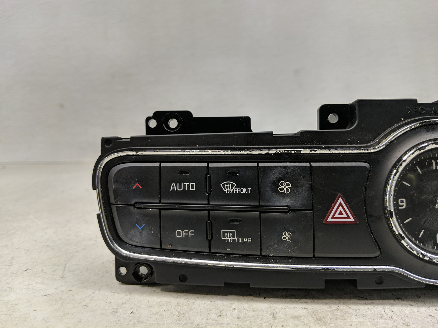 2014-2016 Kia Cadenza Climate Control Module Temperature AC/Heater Replacement Fits Fits 2014 2015 2016 OEM Used Auto Parts 