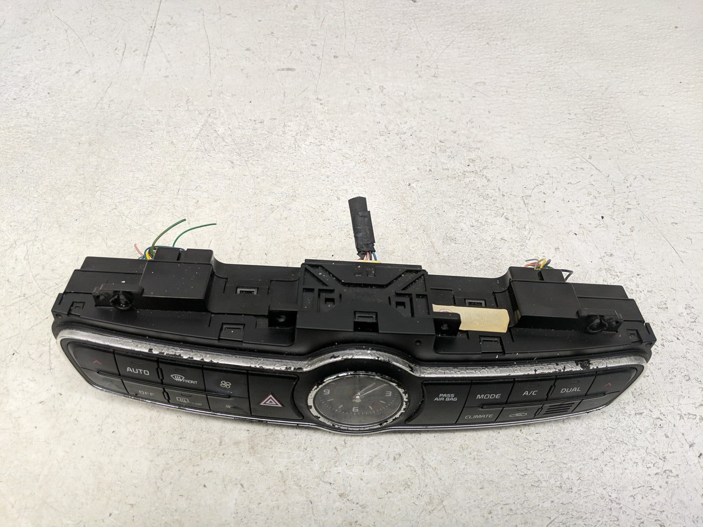 2014-2016 Kia Cadenza Climate Control Module Temperature AC/Heater Replacement Fits Fits 2014 2015 2016 OEM Used Auto Parts 