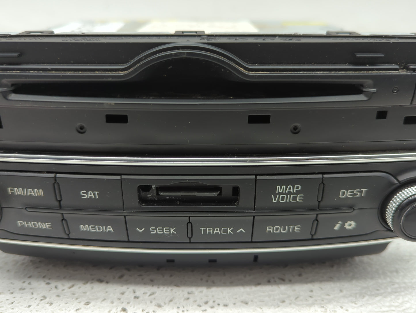 2014-2015 Kia Cadenza Radio AM FM Cd Player Receiver Replacement P/N:96560-3R115 Fits Fits 2014 2015 OEM Used Auto Parts - O