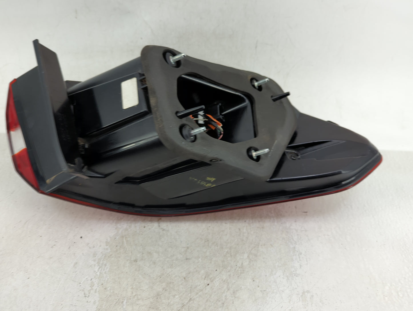 2014-2016 Kia Cadenza Tail Light Assembly Passenger Right OEM Fits Fits 2014 2015 2016 OEM Used Auto Parts - Oemusedautopart