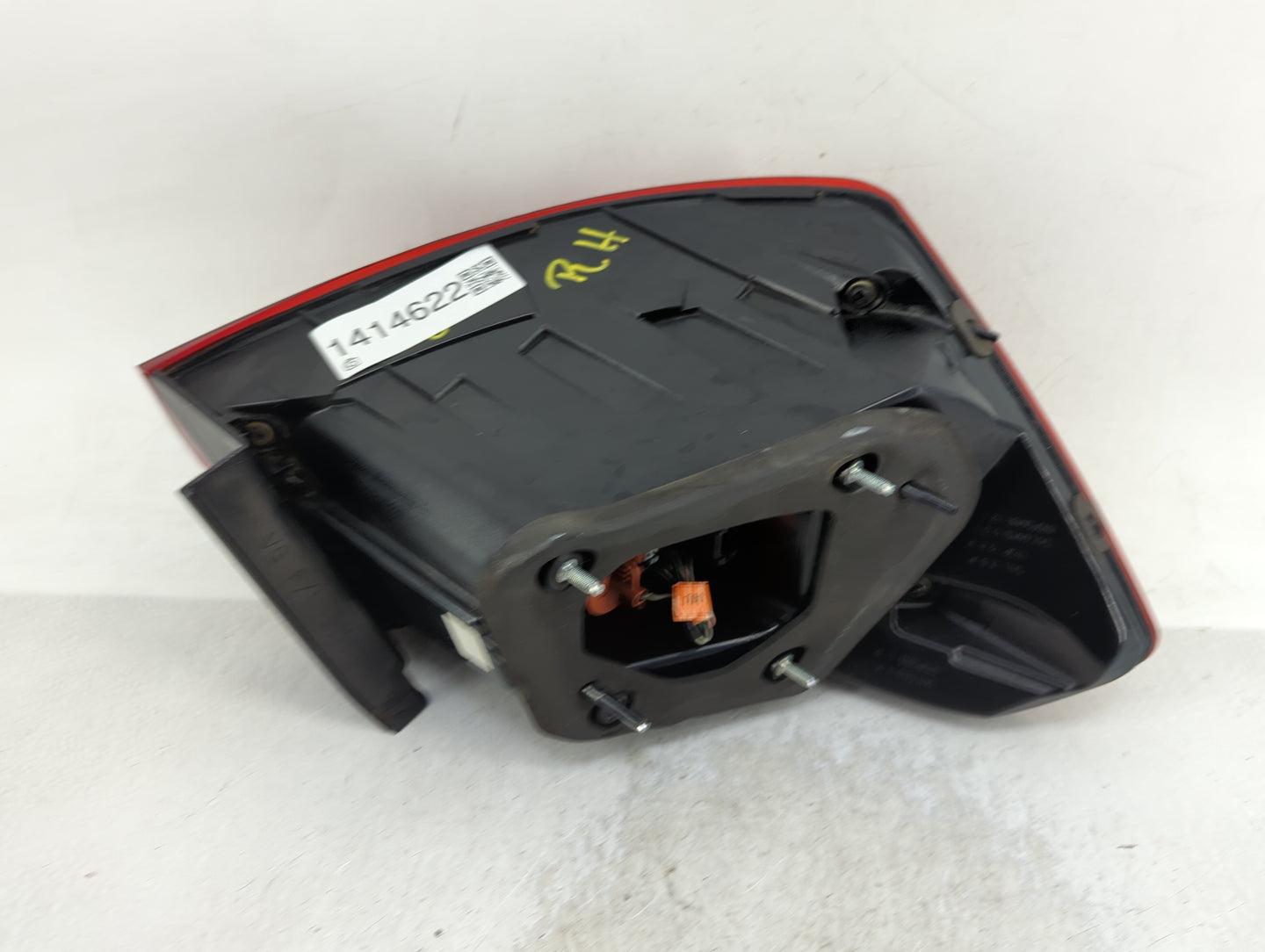 2014-2016 Kia Cadenza Tail Light Assembly Passenger Right OEM Fits Fits 2014 2015 2016 OEM Used Auto Parts - Oemusedautopart