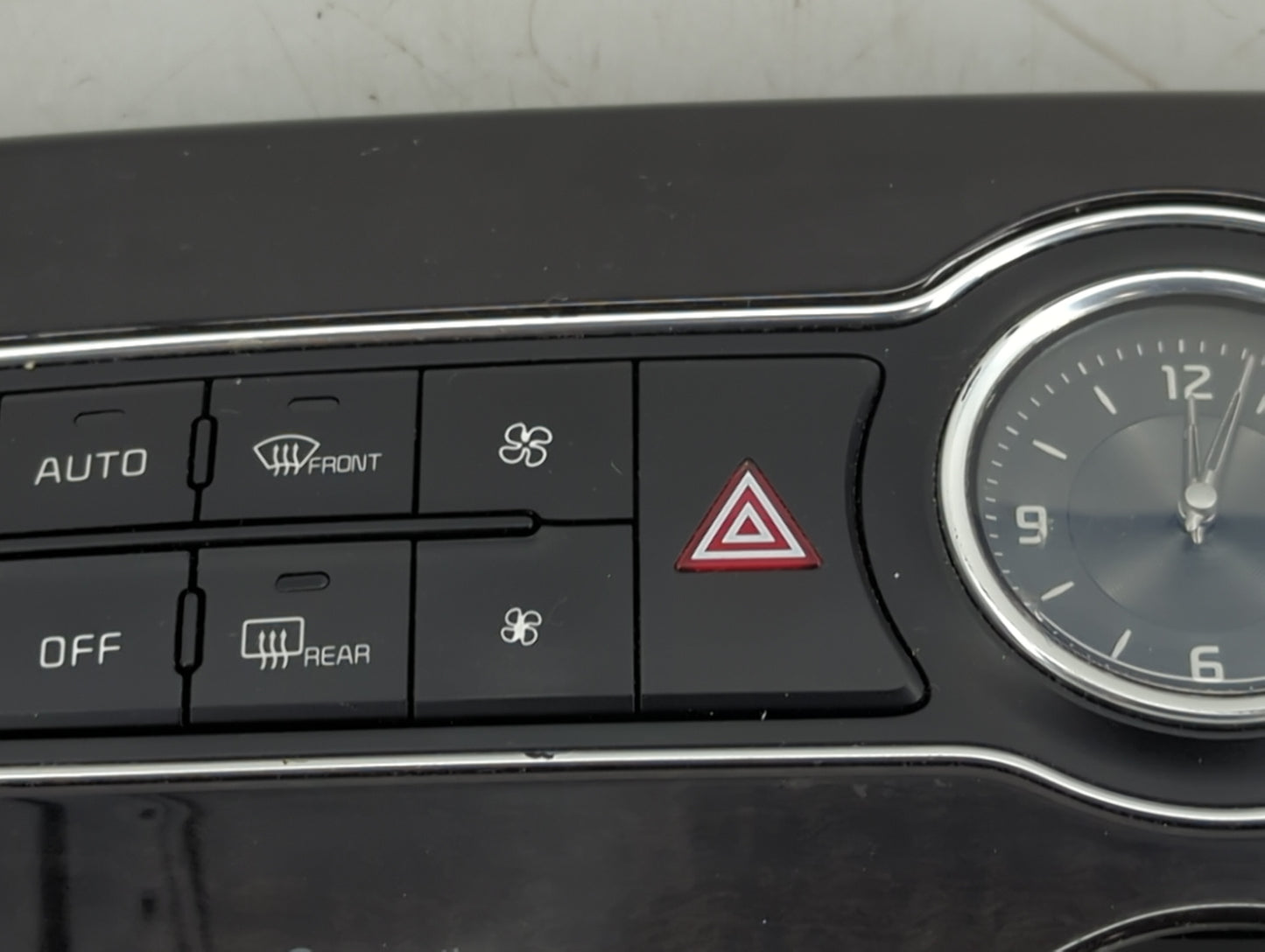 2015-2016 Kia Cadenza Climate Control Module Temperature AC/Heater Replacement P/N:972503RGF0 Fits Fits 2015 2016 OEM Used A