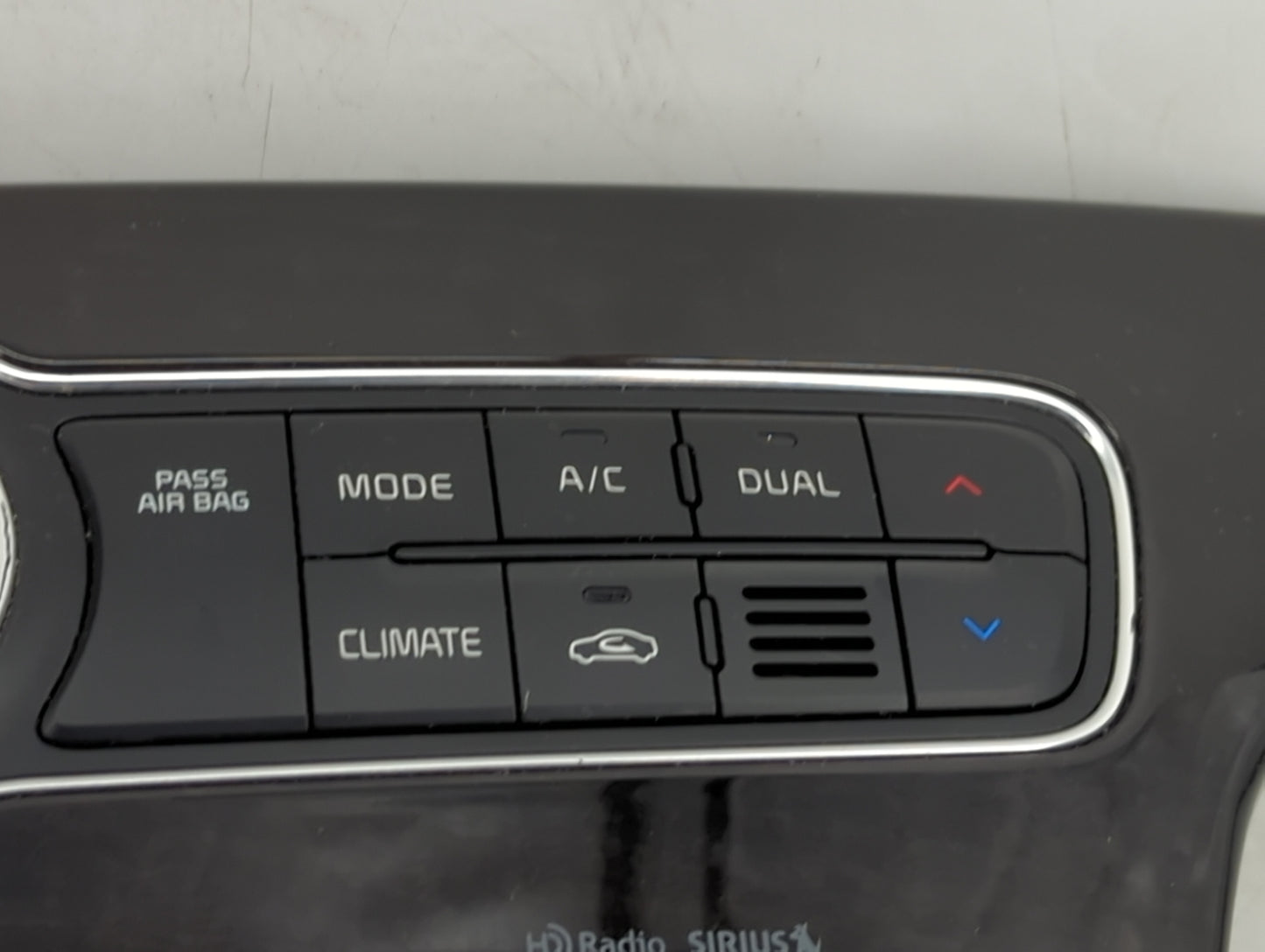 2015-2016 Kia Cadenza Climate Control Module Temperature AC/Heater Replacement P/N:972503RGF0 Fits Fits 2015 2016 OEM Used A