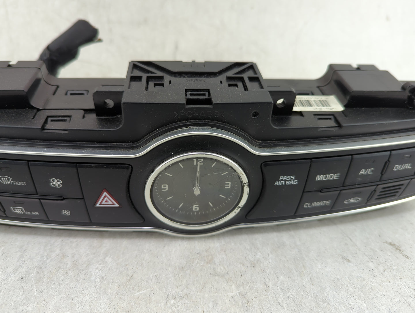 2014-2016 Kia Cadenza Climate Control Module Temperature AC/Heater Replacement P/N:972503RGF0 Fits Fits 2014 2015 2016 OEM U