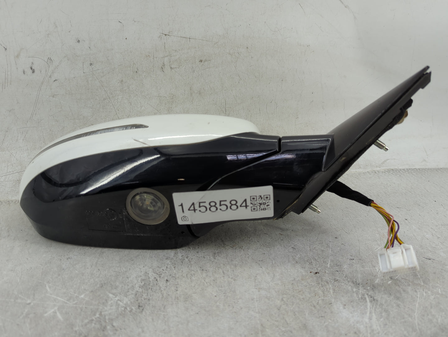 2014-2016 Kia Cadenza Passenger Side View Mirror - Right Door Mirror OEM Used - Oemusedautoparts1.com
