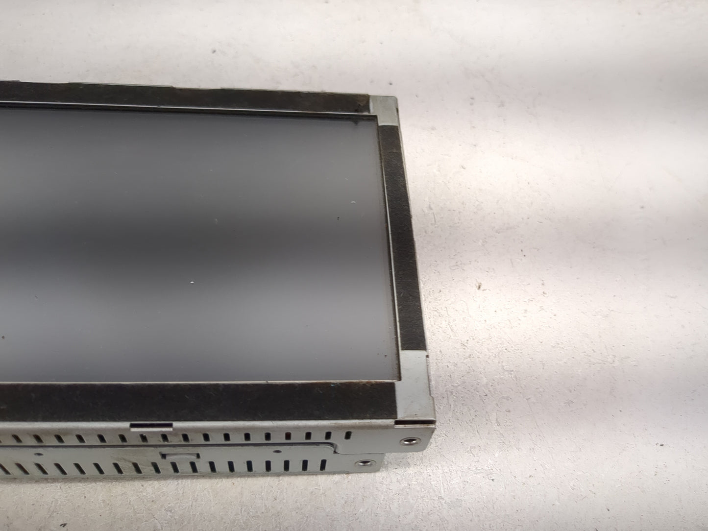 2014-2016 Kia Cadenza Information Display Screen 1483635 - Oemusedautoparts1.com