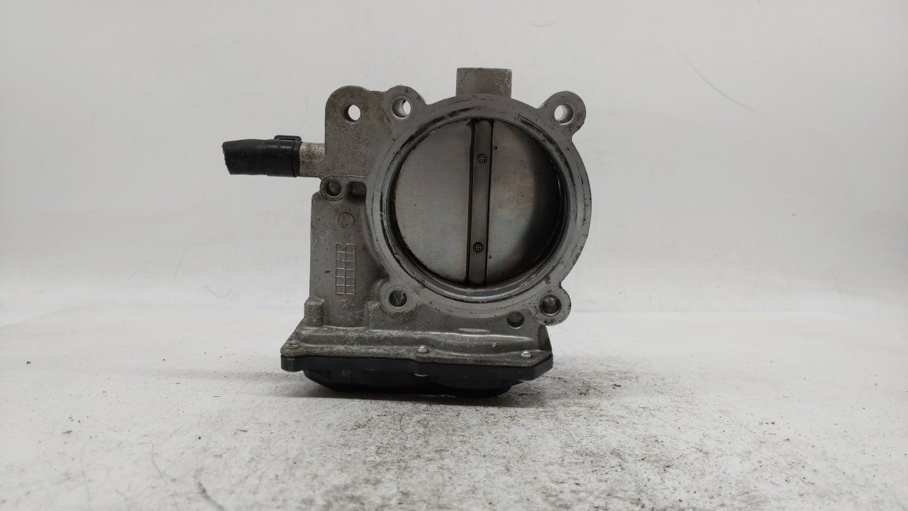 2014-2016 Kia Cadenza Throttle Body P/N:35100-3CAA0 Fits Fits 2012 2013 2014 2015 2016 2017 2018 OEM Used Auto Parts - Oemus