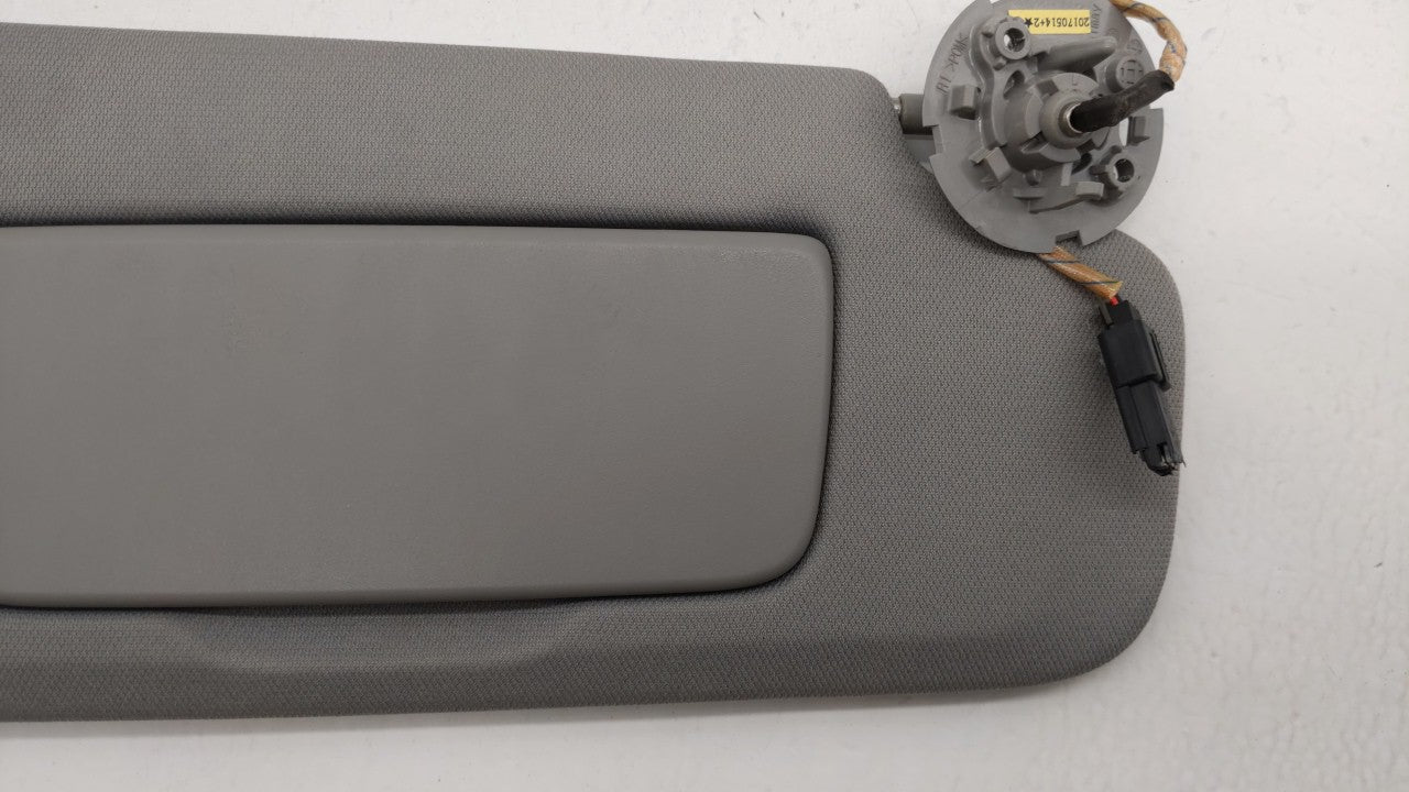 2014-2016 Kia Cadenza Sun Visor Shade Replacement Passenger Right Mirror Fits Fits 2014 2015 2016 OEM Used Auto Parts - Oemu