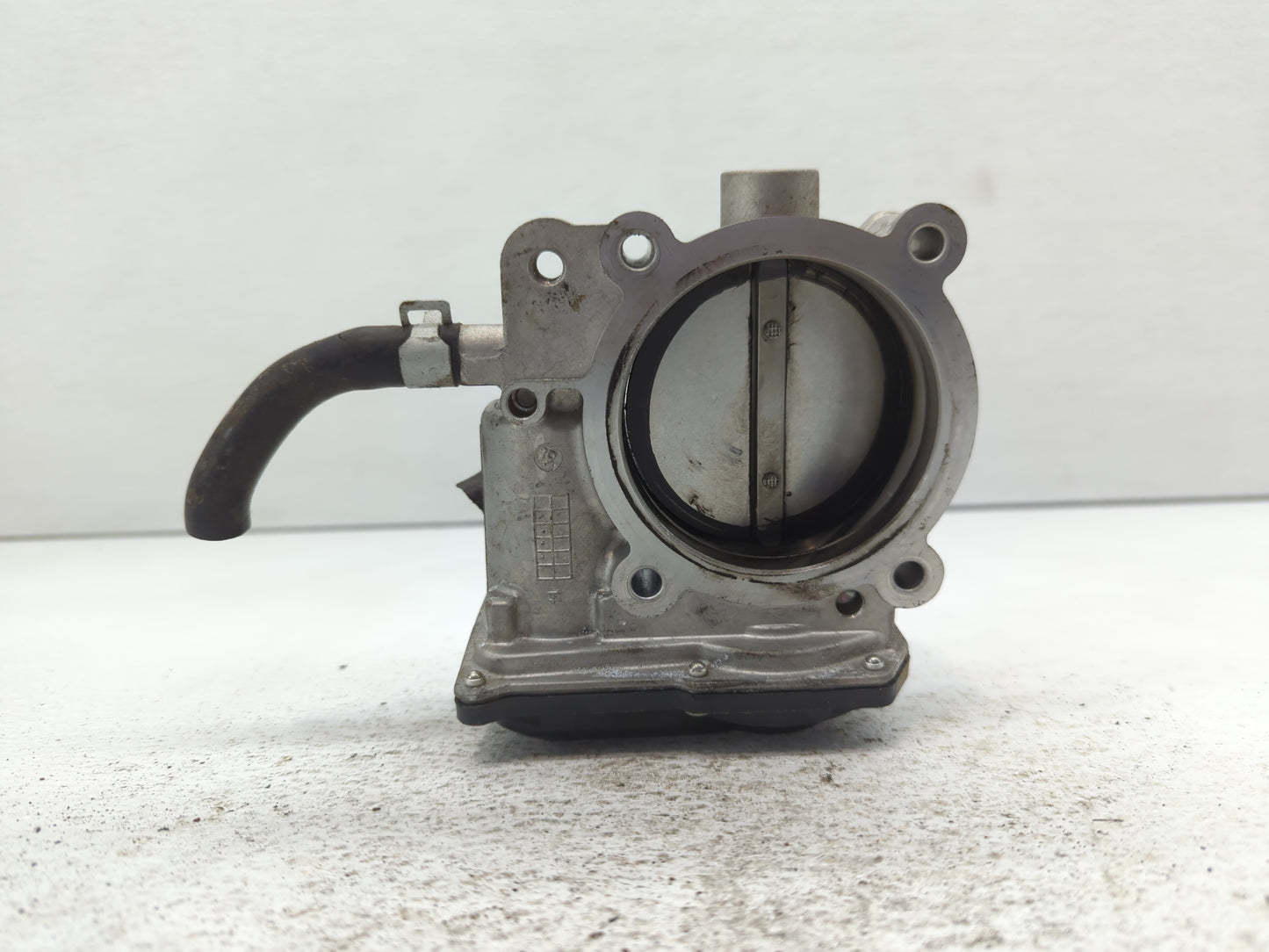 2014-2016 Kia Cadenza Throttle Body P/N:35100-3CAA0 Fits Fits 2012 2013 2014 2015 2016 2017 2018 OEM Used Auto Parts - Oemus