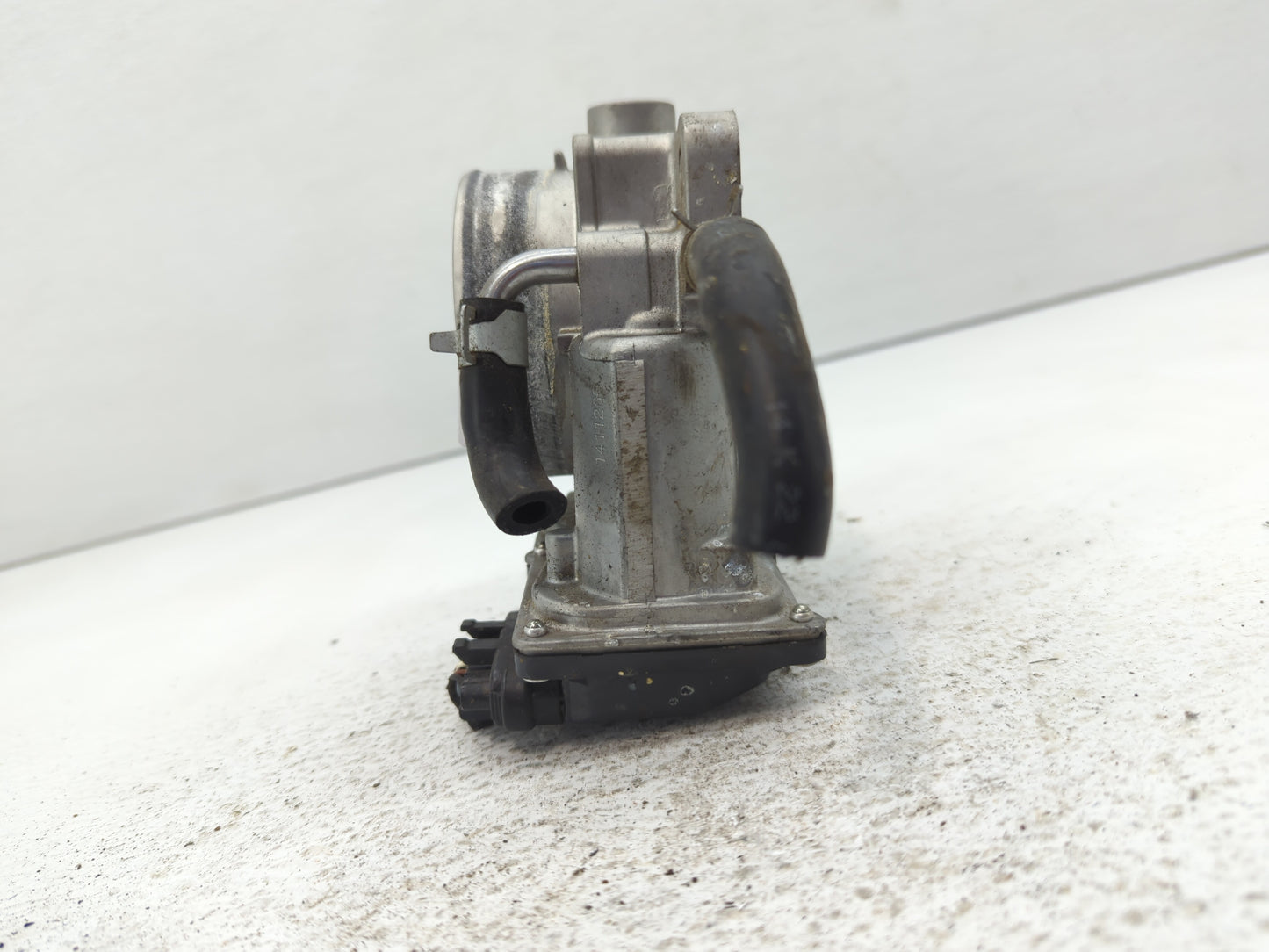2014-2016 Kia Cadenza Throttle Body P/N:35100-3CAA0 Fits Fits 2012 2013 2014 2015 2016 2017 2018 OEM Used Auto Parts - Oemus