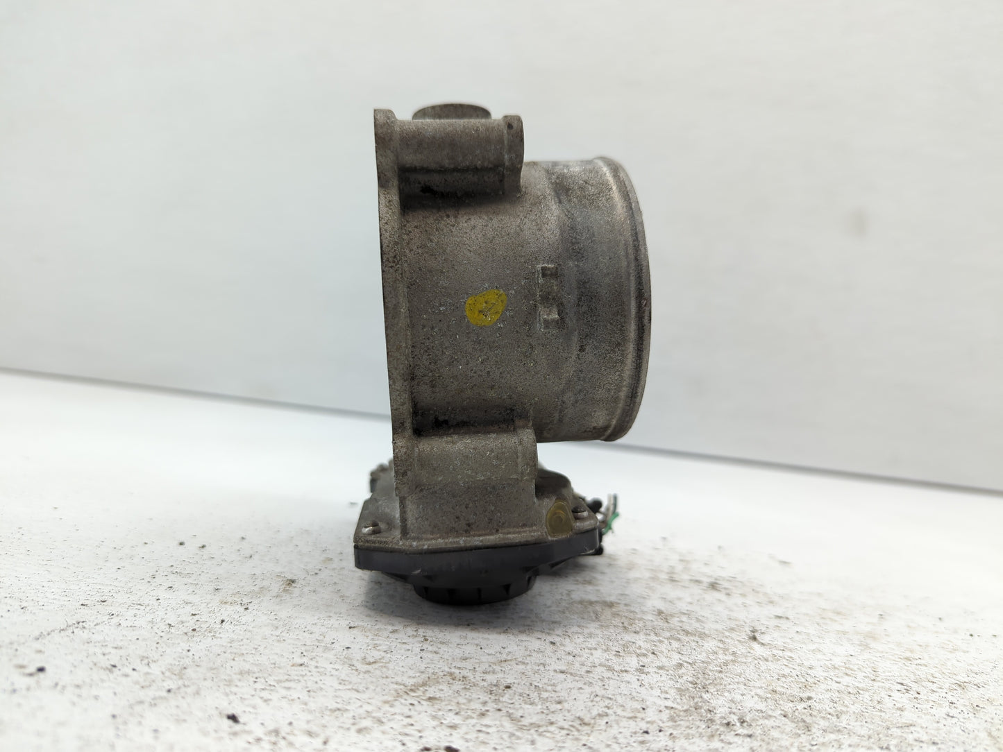 2014-2016 Kia Cadenza Throttle Body P/N:35100-3CAA0 Fits Fits 2012 2013 2014 2015 2016 2017 2018 OEM Used Auto Parts - Oemus