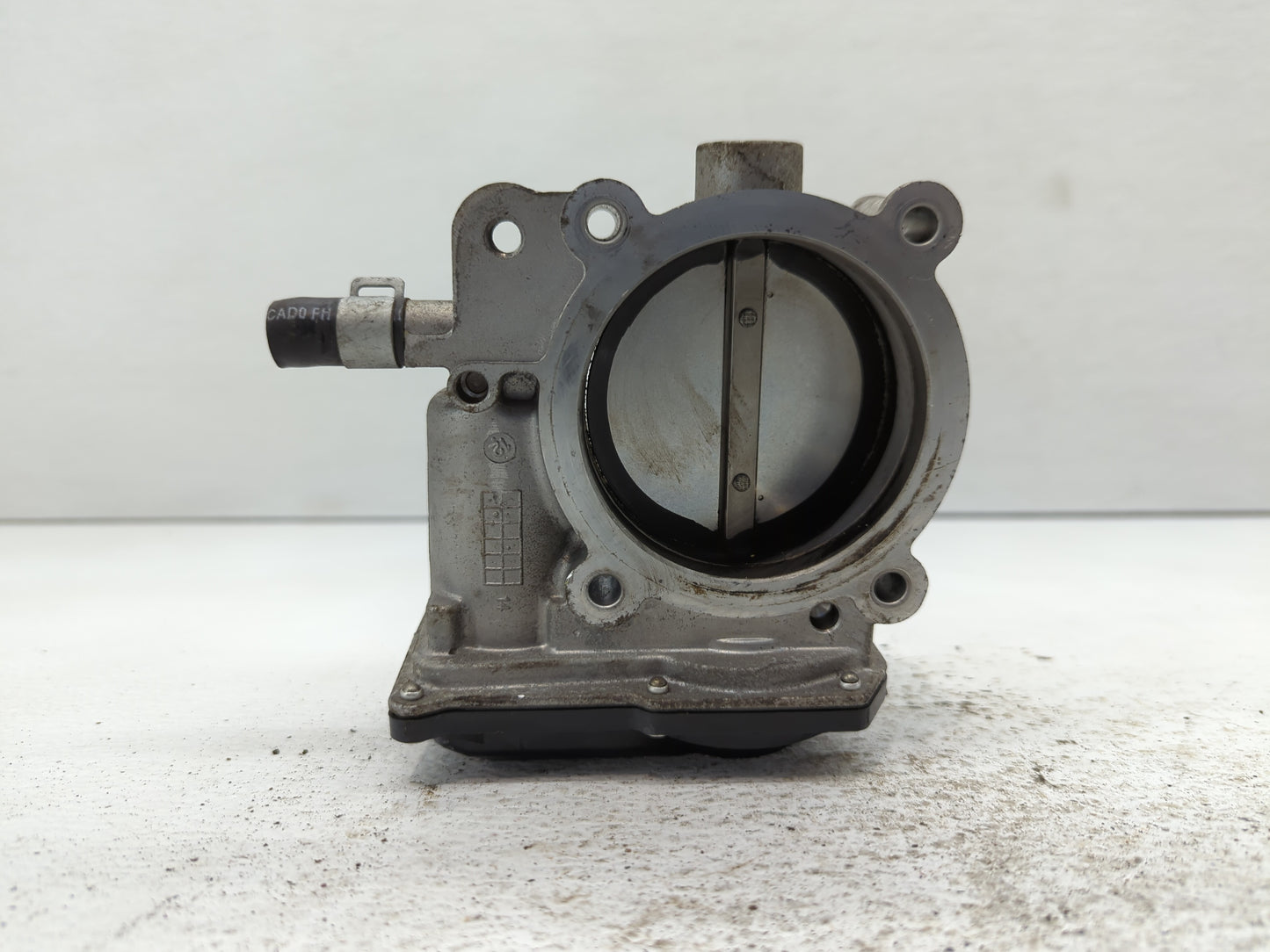 2014-2016 Kia Cadenza Throttle Body P/N:35100-3CAA0 Fits Fits 2012 2013 2014 2015 2016 2017 2018 OEM Used Auto Parts - Oemus