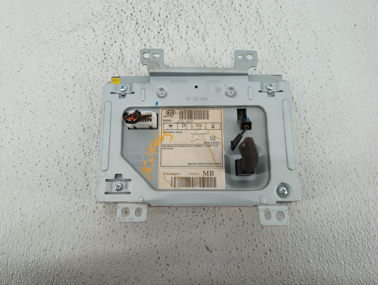 2014-2016 Kia Cadenza Information Display Screen - Oemusedautoparts1.com