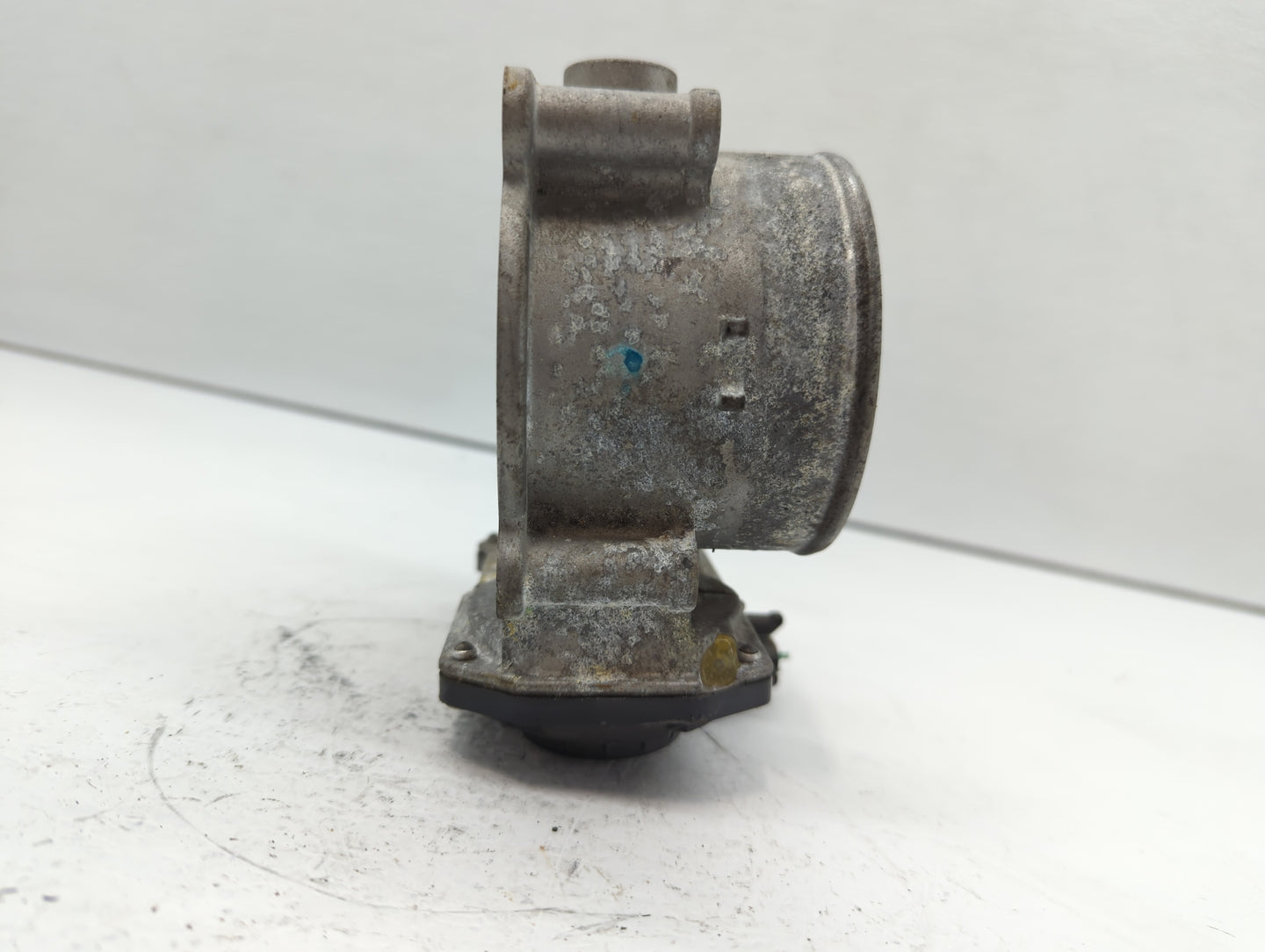 2014-2016 Kia Cadenza Throttle Body P/N:35100-3CAA0 Fits Fits 2012 2013 2014 2015 2016 2017 2018 OEM Used Auto Parts - Oemus