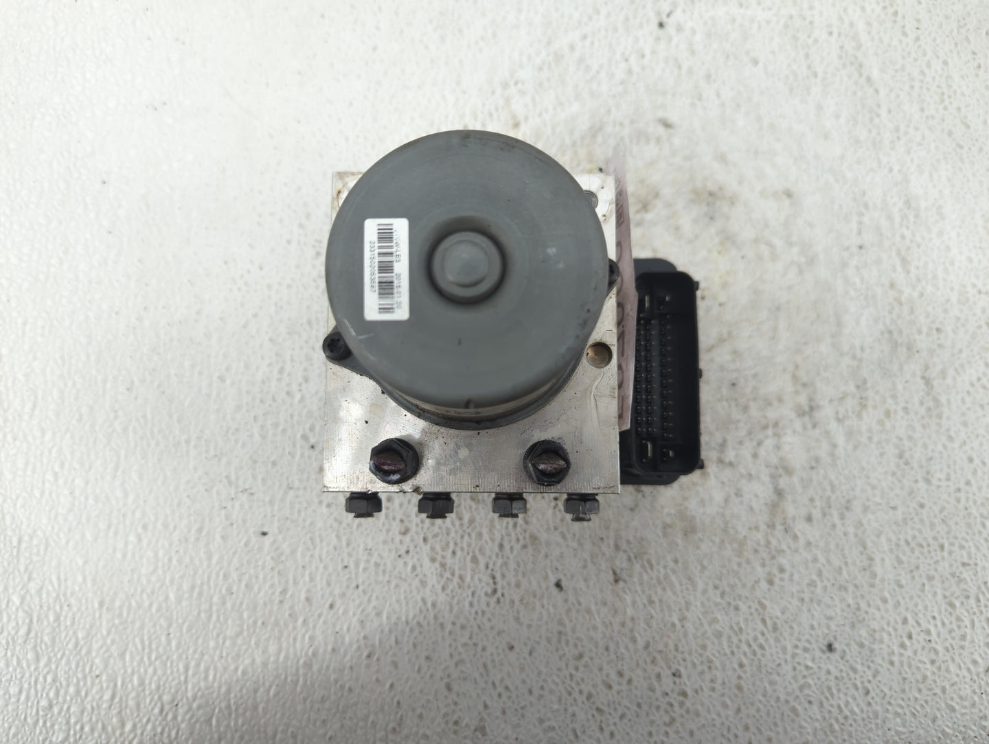 2014-2016 Kia Cadenza ABS Pump Control Module Replacement P/N:58920-3R970 58920-3F800, 58920-3R800 Fits Fits 2014 2015 2016 