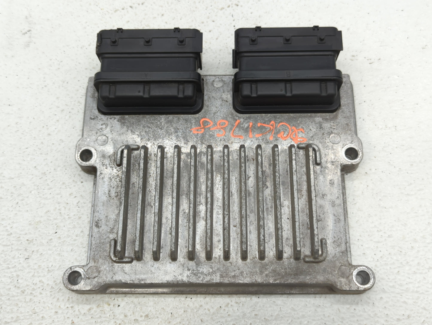 2014-2016 Kia Cadenza PCM Engine Control Computer ECU ECM PCU OEM P/N:39110-3CGN5 Fits Fits 2014 2015 2016 OEM Used Auto Par