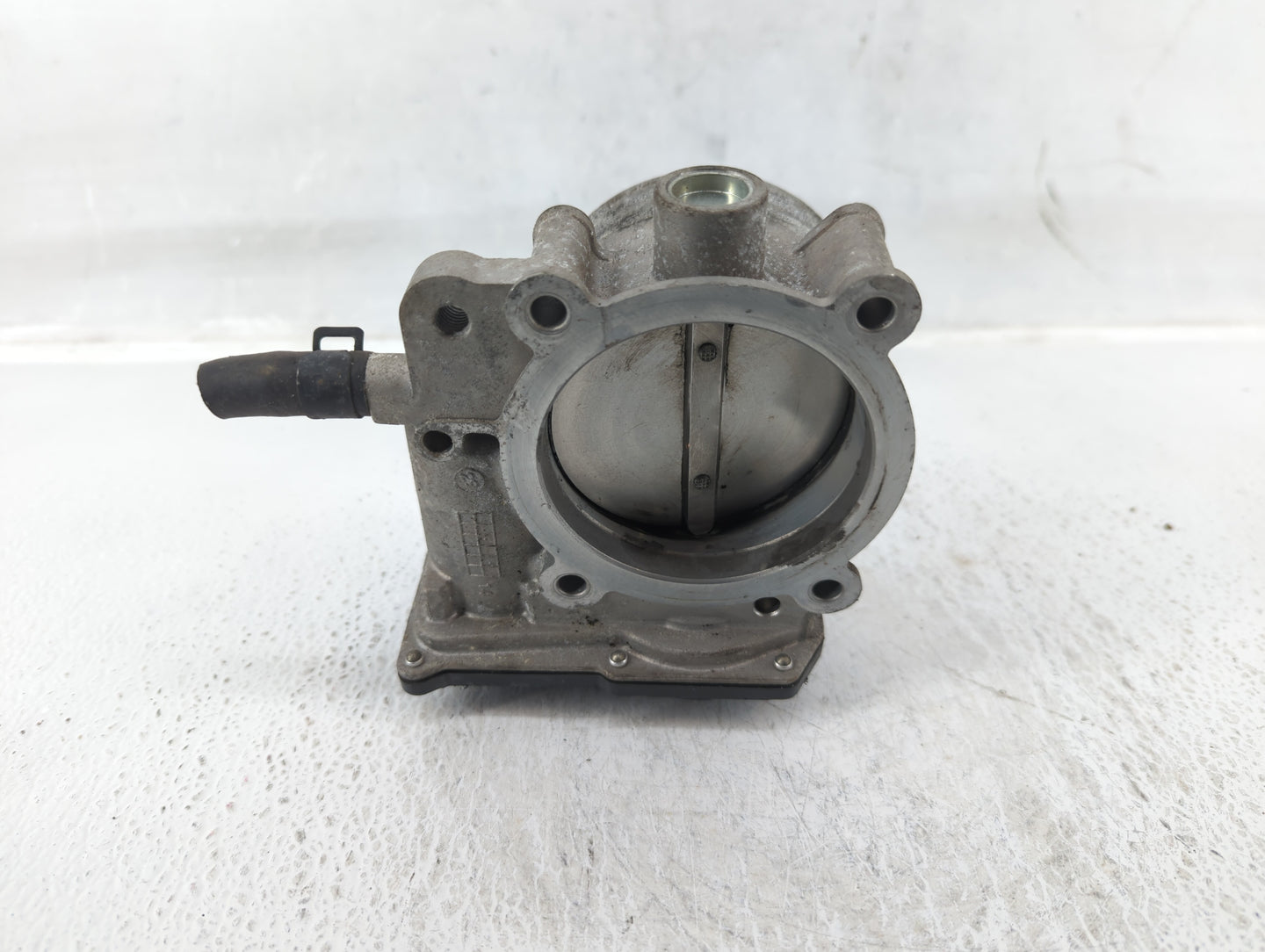 2014-2016 Kia Cadenza Throttle Body P/N:35100-3CAA0 Fits Fits 2012 2013 2014 2015 2016 2017 2018 OEM Used Auto Parts - Oemus