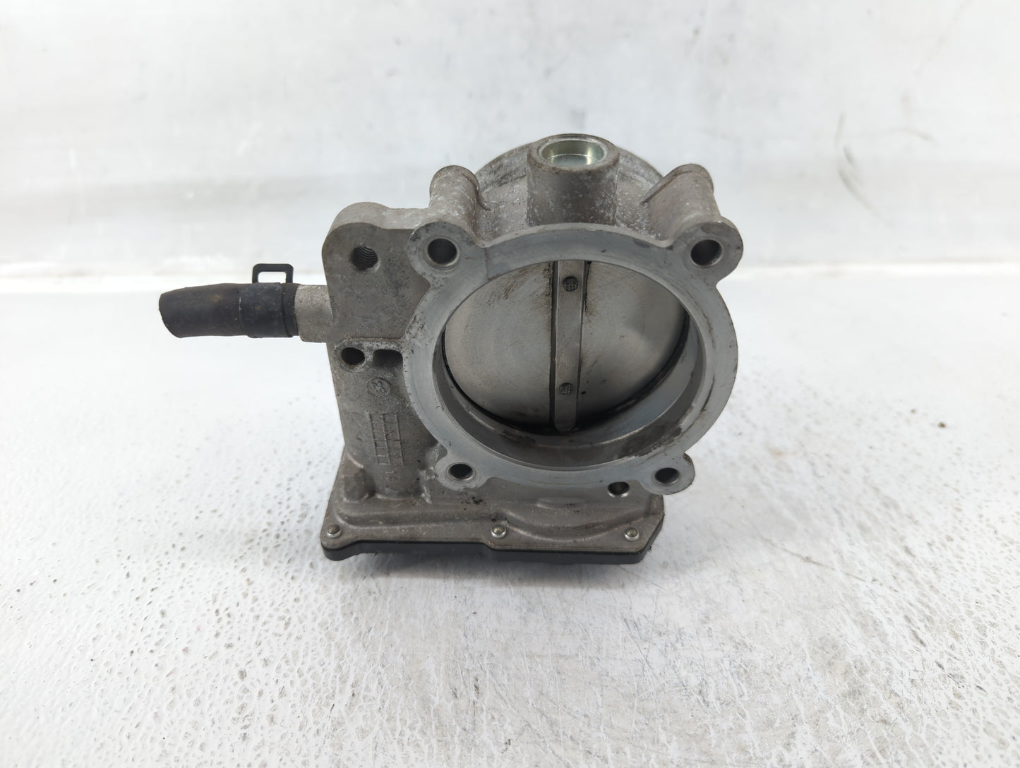 2014-2016 Kia Cadenza Throttle Body P/N:35100-3CAA0 Fits Fits 2012 2013 2014 2015 2016 2017 2018 OEM Used Auto Parts - Oemus